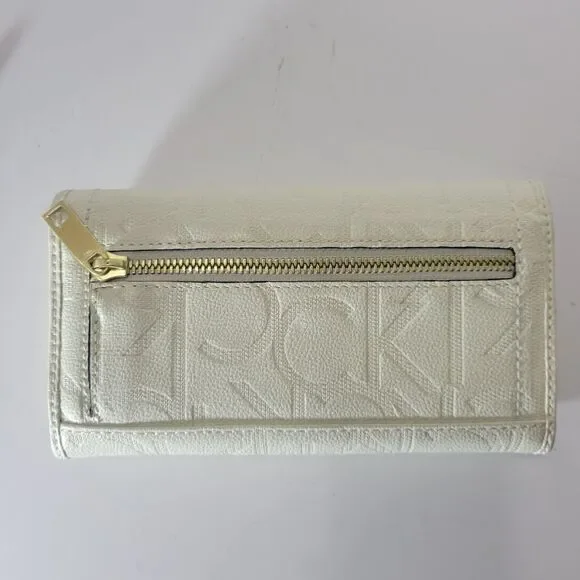 Calvin Klein Cream Wallet - Picture 2 of 15